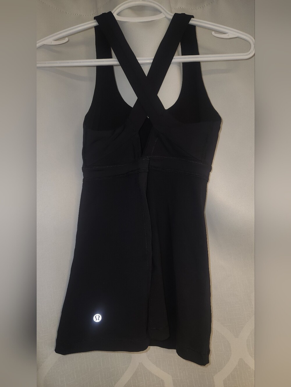 lululemon athletica Black Athletic Tank Top - Picture 3 of 4